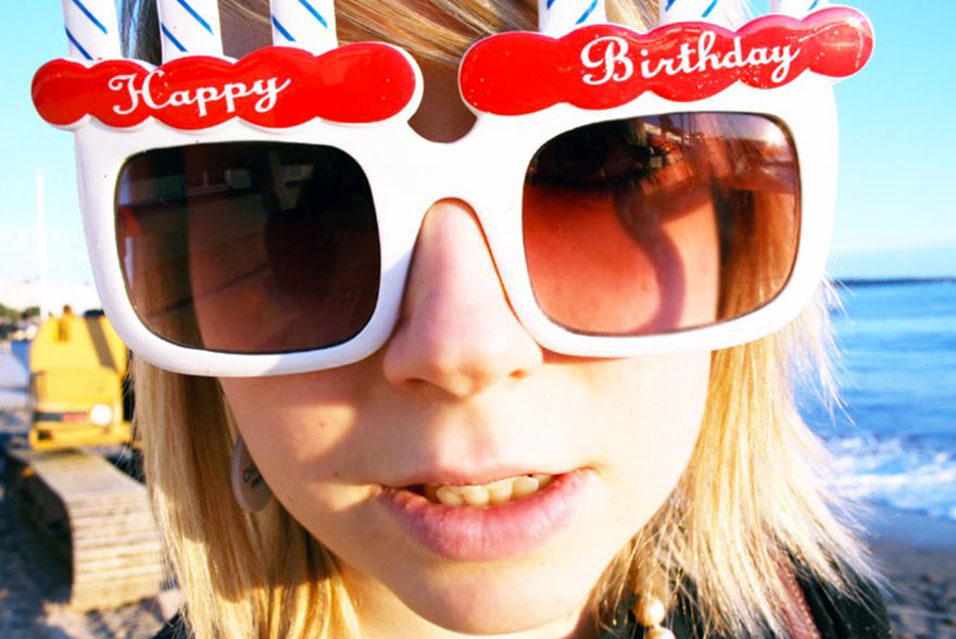 Katia Lunettes Happy Birthday