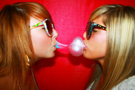 Katia Diane bisou chewing gum