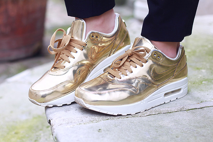 Air max Liquid metal gold