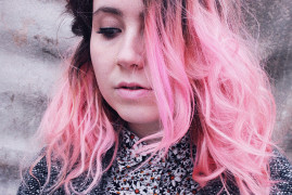 cheveux roses katia dickface