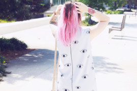 robe zara yeux dos