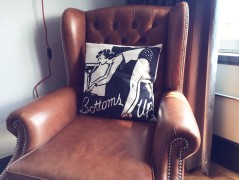 hoxton hotel room