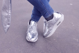 liquid metal nike
