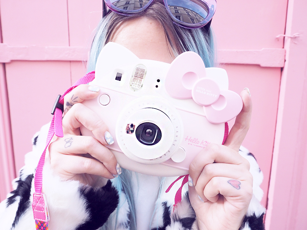 hello kitty instax