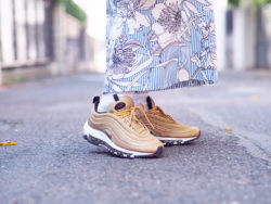 nike air max 97 gold