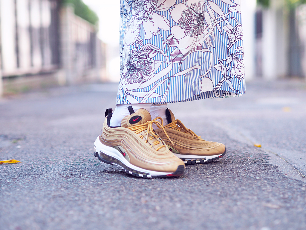 nike air max 97 gold