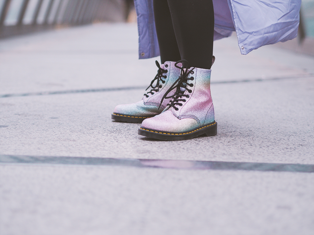 dr martens rainbow glitter 