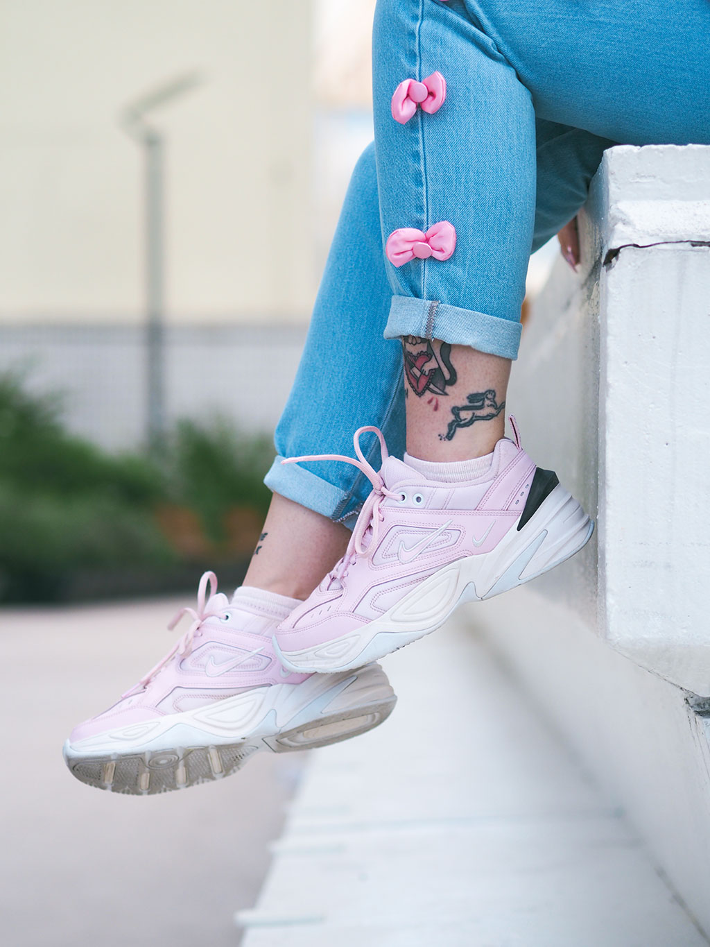 ciervo Blanco Amperio Fashion : Streetwear outfit with Asos x Hello Kitty and the Nike M2K Tekno  - Lazy Kat