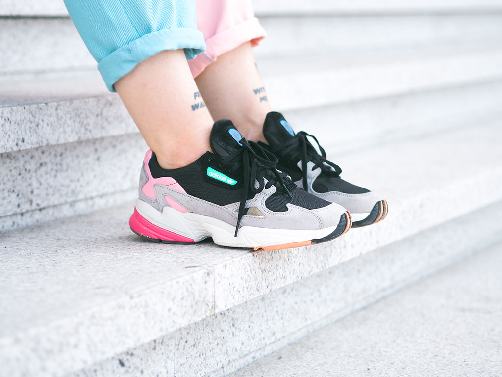 adidas falcon