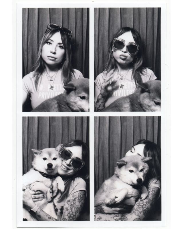 My dog is my soulmate 🦊🤍

#soulmate #photobooth #shibainulove