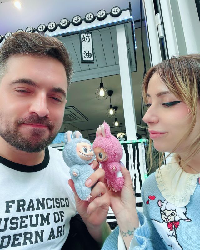 Honored to have witnessed @stevenstorm_ unbox his first Labubu 🥹🩵
Took him at one of my favorite bubble tea place in Paris @2datelierparis 🧋

#labubumacaron #themonsters #2datelierparis