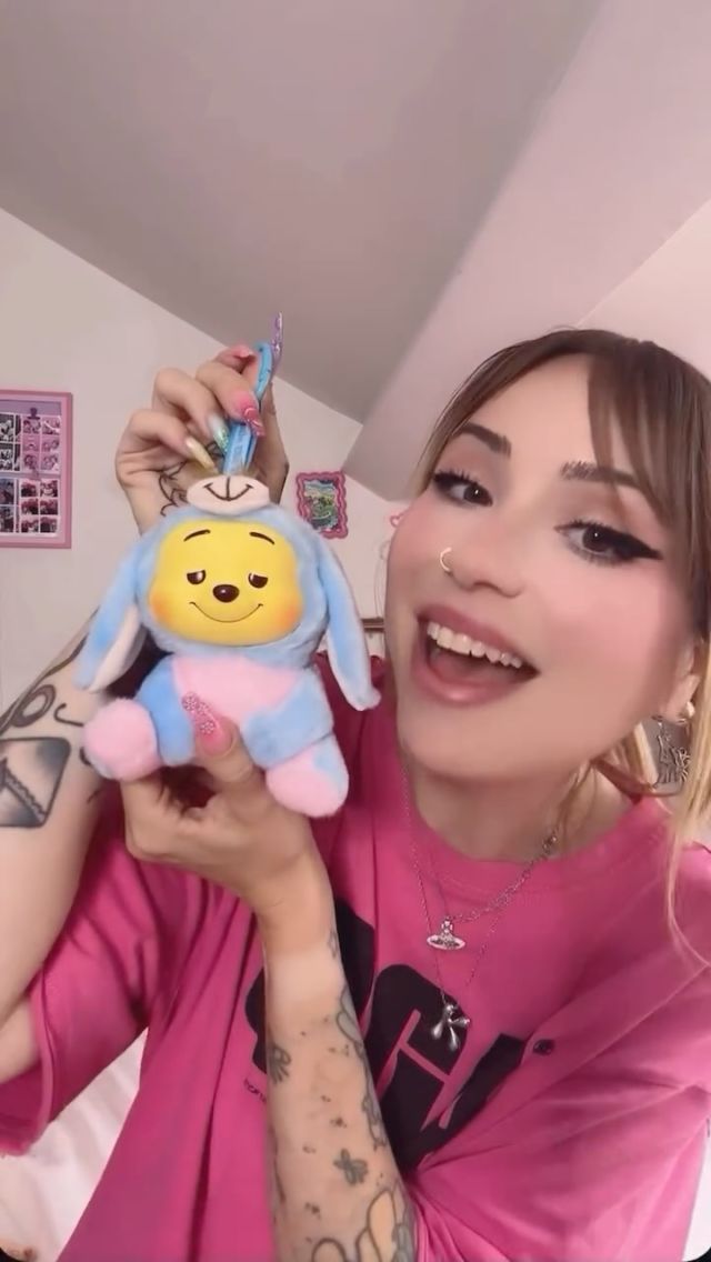 You thought this was a rabbit ?! 

~ 

Je retourne à Disney la semaine prochaine, trop hâte ! 

#funny #winniethepooh #miniso #eyeore